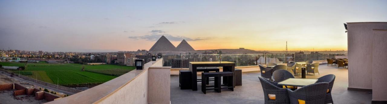 New Pyramid Quen Hotel Cairo Exterior photo