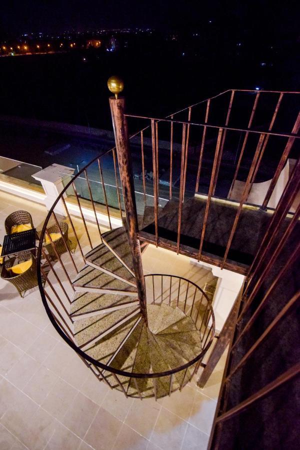 New Pyramid Quen Hotel Cairo Exterior photo